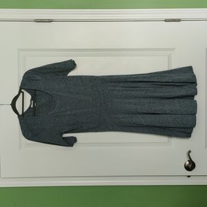 EUC Nicole LuLaRoe Large in bluish gray